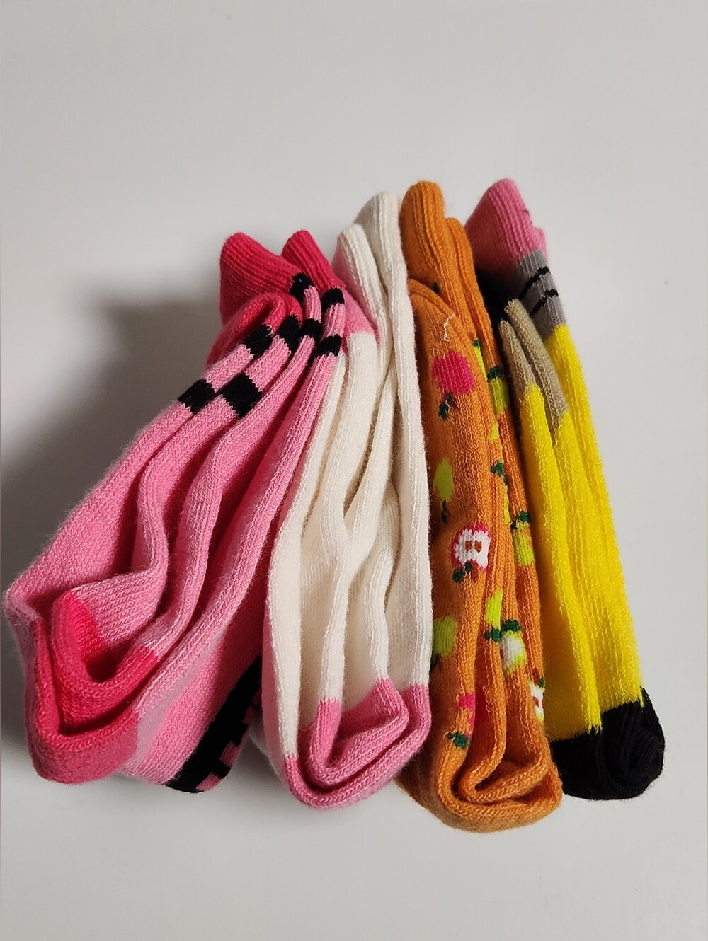 Little Kids Size Medium Crew Socks Fits Shoe Sizes 9-2.5 - Picture 6 of 7